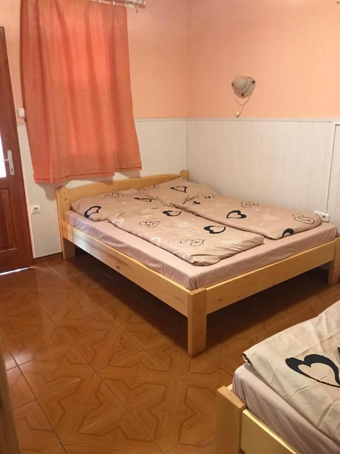 Tahiti Apartman Leilighet Hajdúszoboszló Eksteriør bilde
