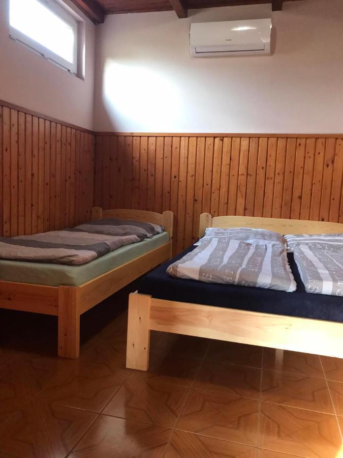 Tahiti Apartman Leilighet Hajdúszoboszló Eksteriør bilde